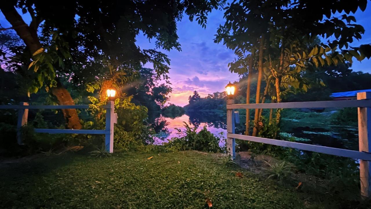 Gypsea Marari Bed and Breakfast Alappuzha Exteriör bild