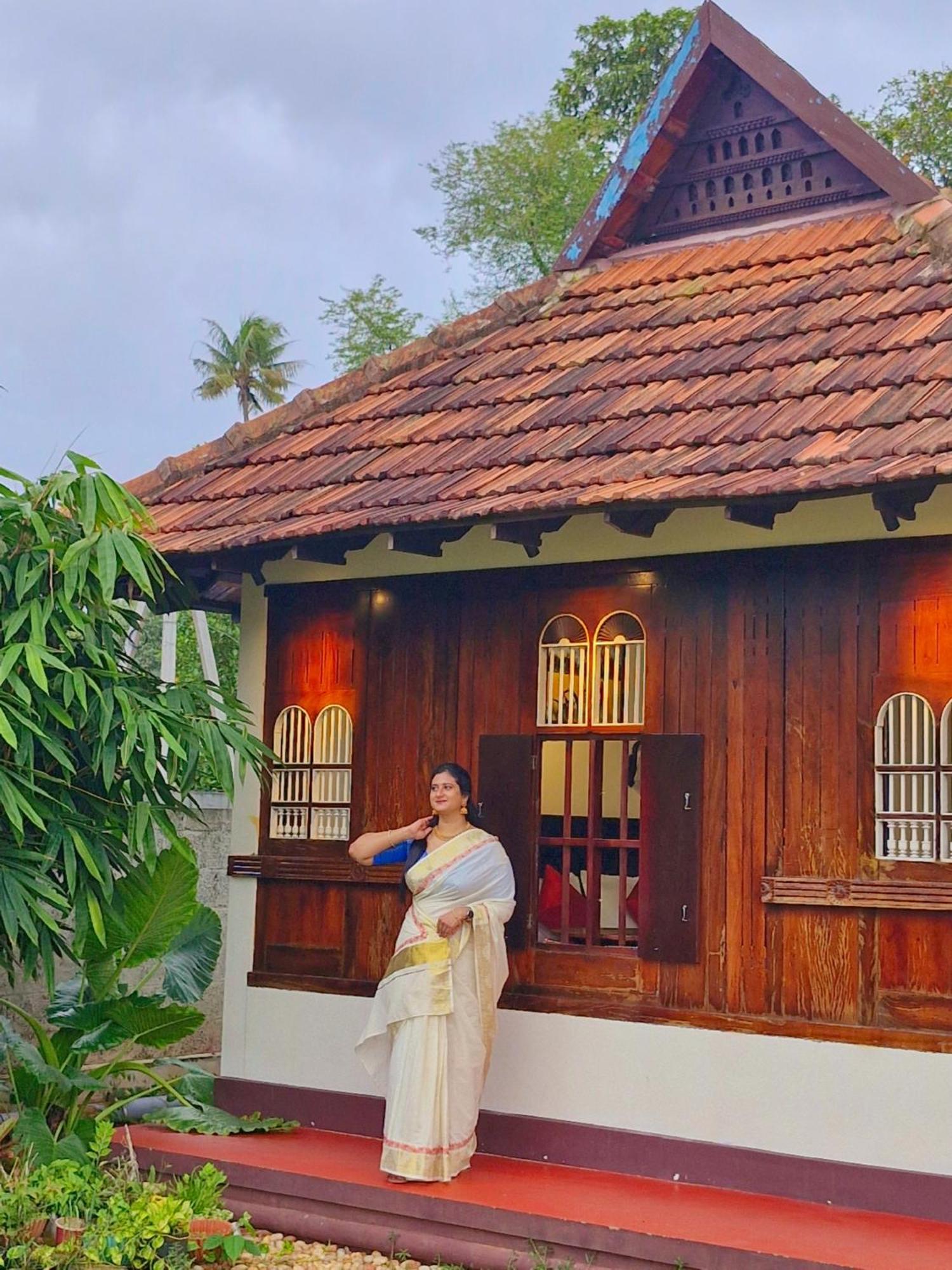Gypsea Marari Bed and Breakfast Alappuzha Exteriör bild
