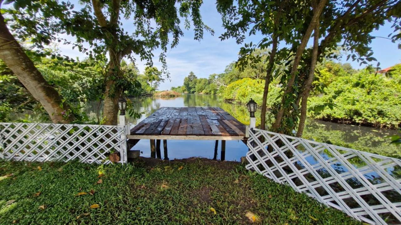 Gypsea Marari Bed and Breakfast Alappuzha Exteriör bild
